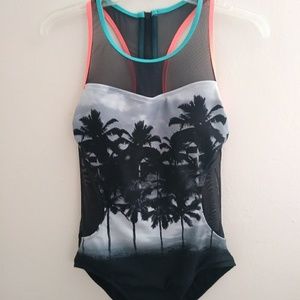 NO BOUNDARIES one piece swimsuit, M